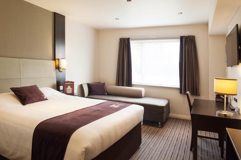 Premier Inn London Southwark Номер фото