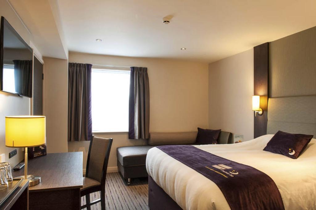 Premier Inn London Southwark Номер фото